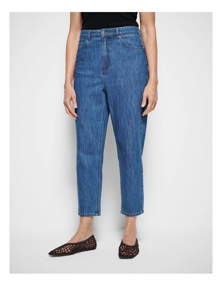 The High Rise Crop Girlfriend Jean in Light Blue Wash image 6