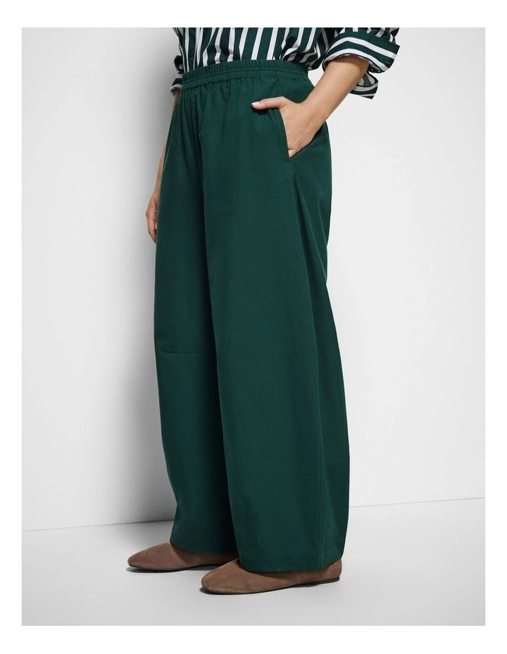 Jemma Pant in Green image 6