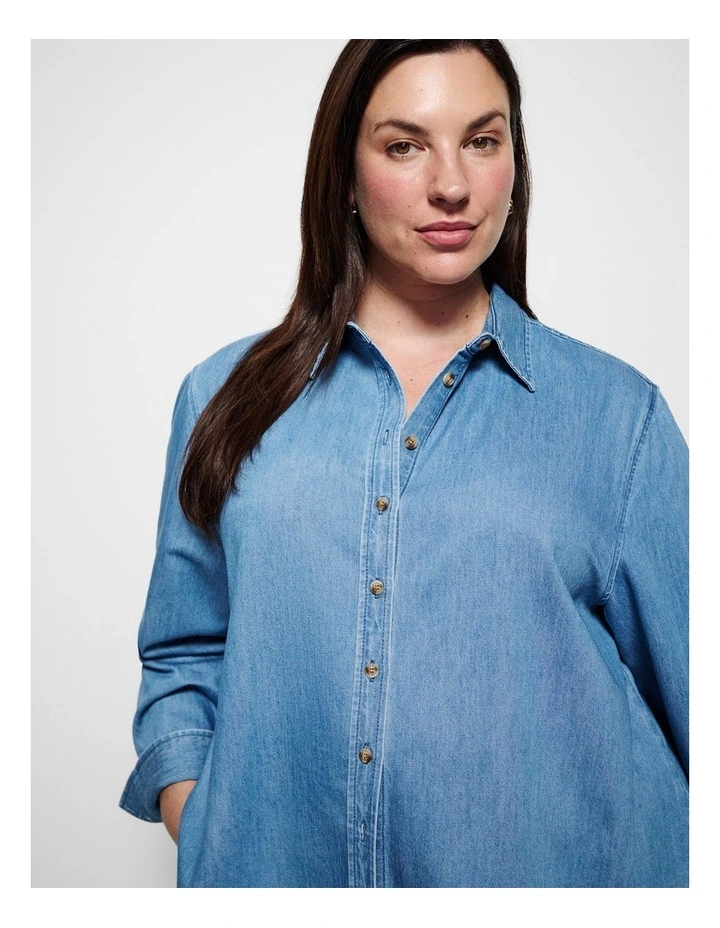 Theresa Shirt in Light Blue Wash image 2