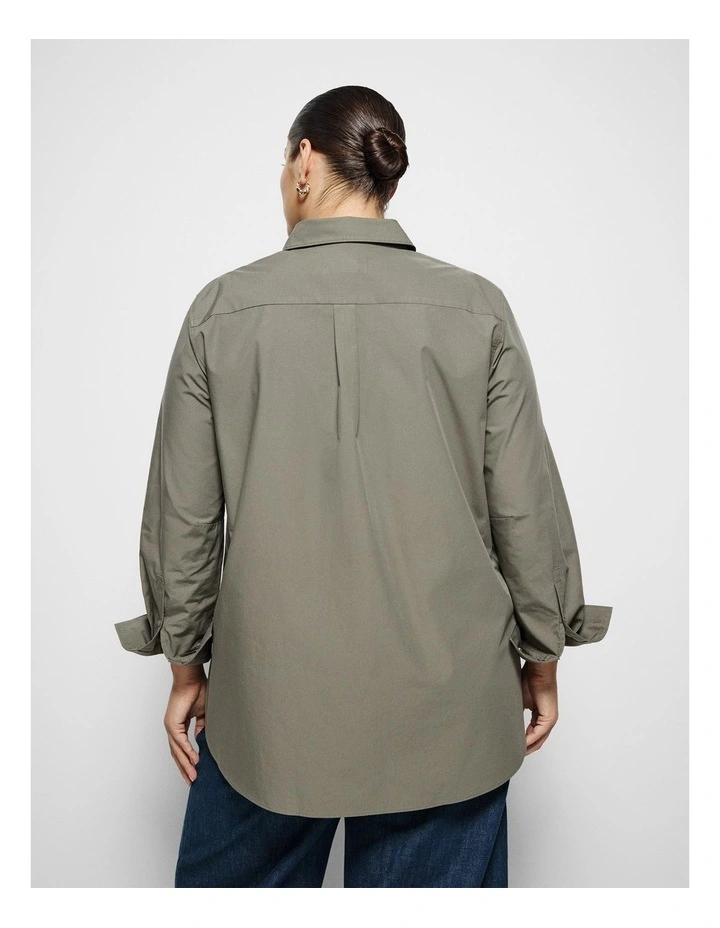 Good Earth Cotton Demi Shirt in Moss image 3