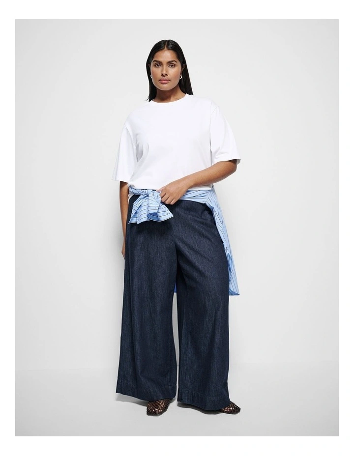 Modern Tee in White image 4