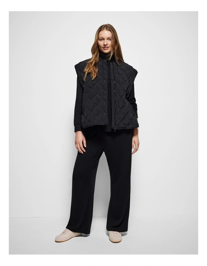 Bridget Gilet in Black image 7