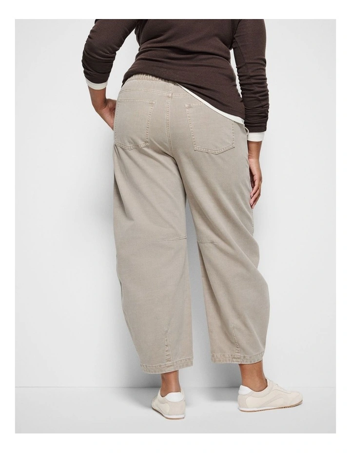 Jennifer Jeans in Almond image 4