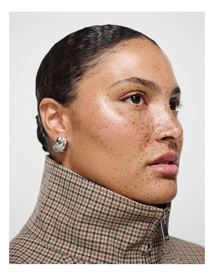 Audrey Twist Studs Earrings in Silver image 2