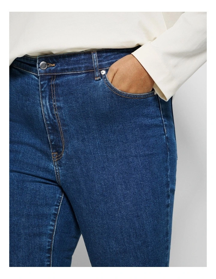 Skinny Leg Jean in Dark Blue Wash image 3