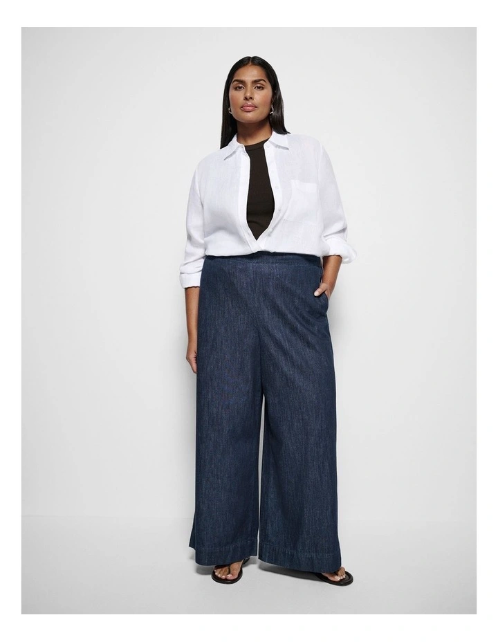 Pocket Linen Shirt in White image 4
