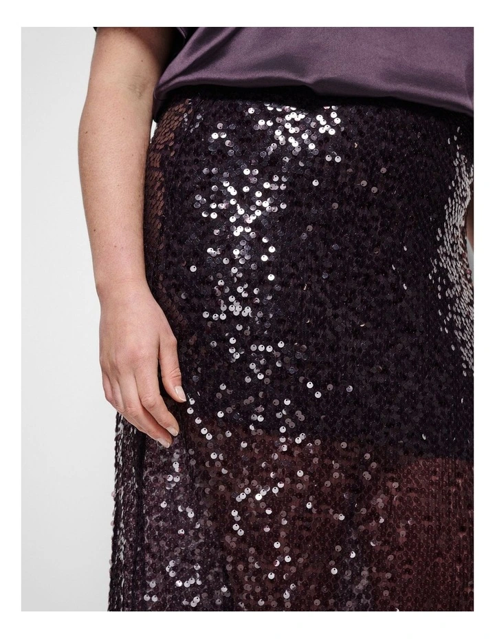 Everett Skirt in Aubergine image 3