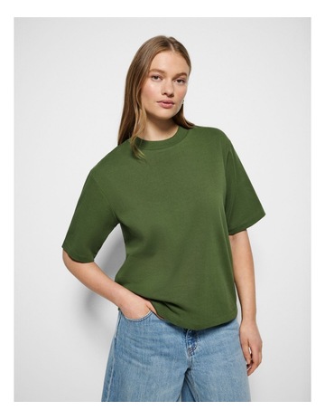 Lt Green colour