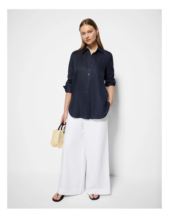 Pocket Linen Shirt in Navy image 4