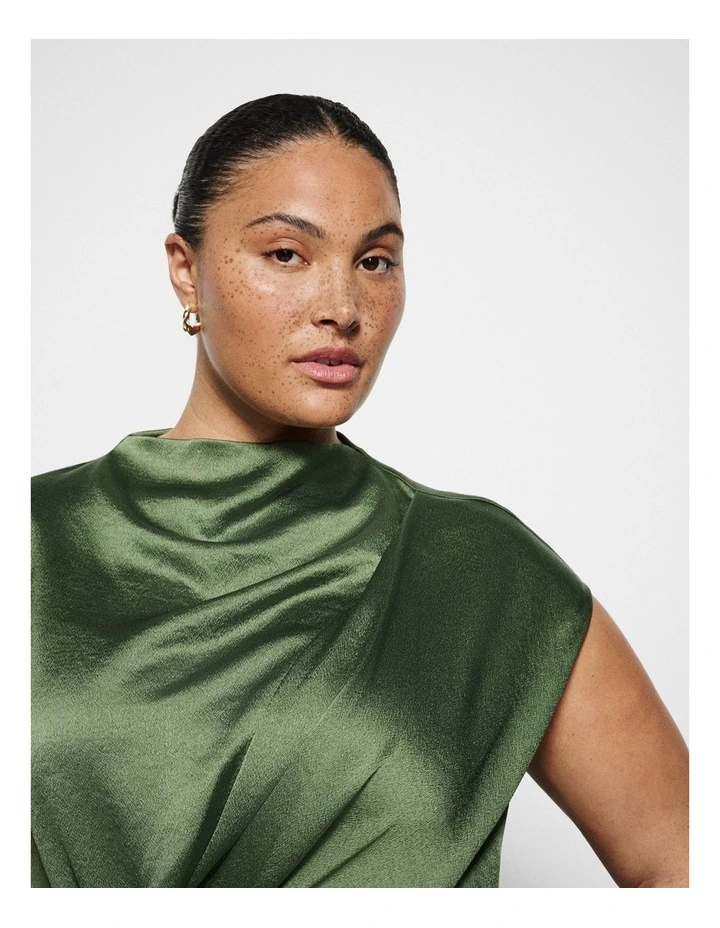 Sophia Dress in Leaf Green image 6