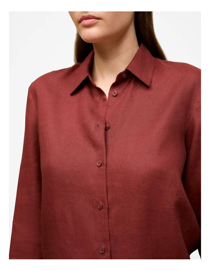 Linen Classic Shirt in Deep Red image 4