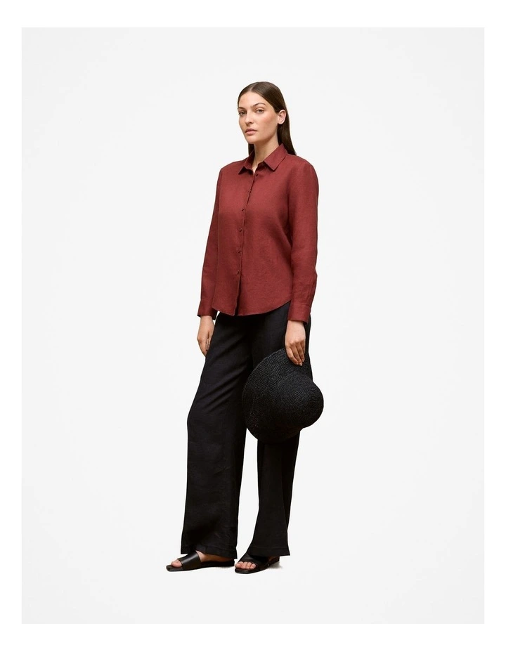 Linen Classic Shirt in Deep Red image 5