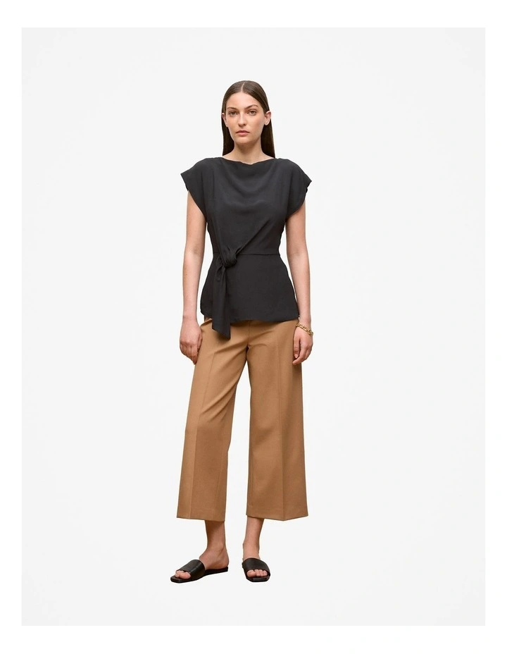 Twist Front Top in Black image 3