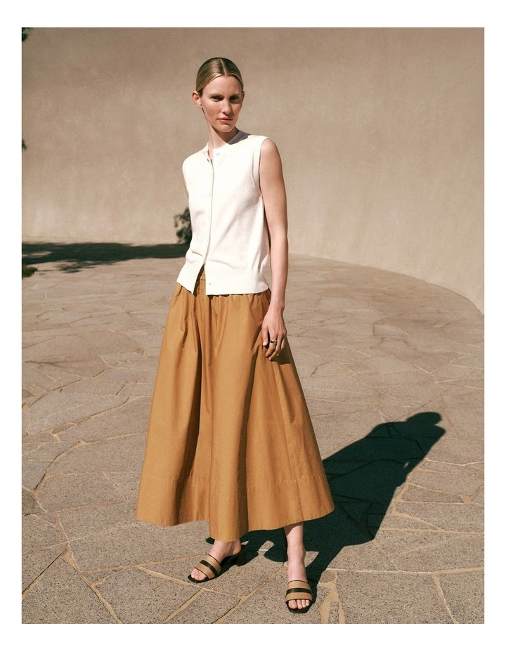 Poplin Pull On Skirt in Acorn image 2