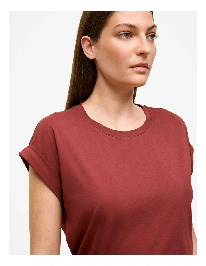 Cuff Sleeve T-shirt in Deep Red image 3