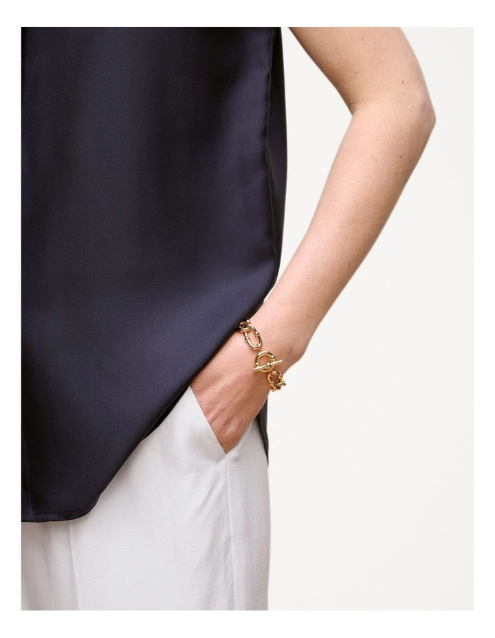 Signature Link Fob Bracelet in Gold image 2