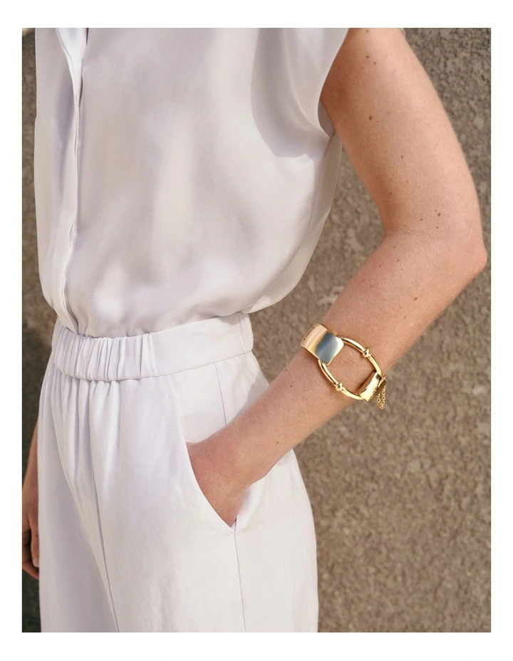 Signature Link Cuff in Gold image 2