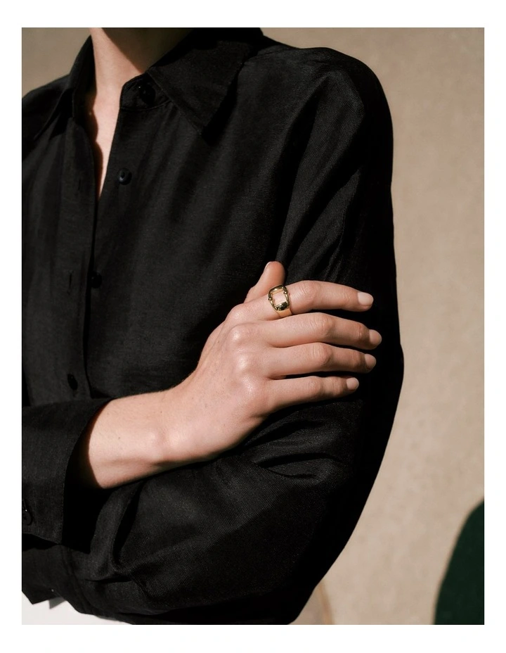 Signature Link Ring in Gold image 2