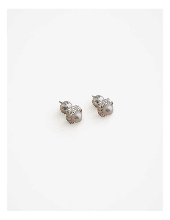 Kembla Pearl Stud Earrings in Silver image 1
