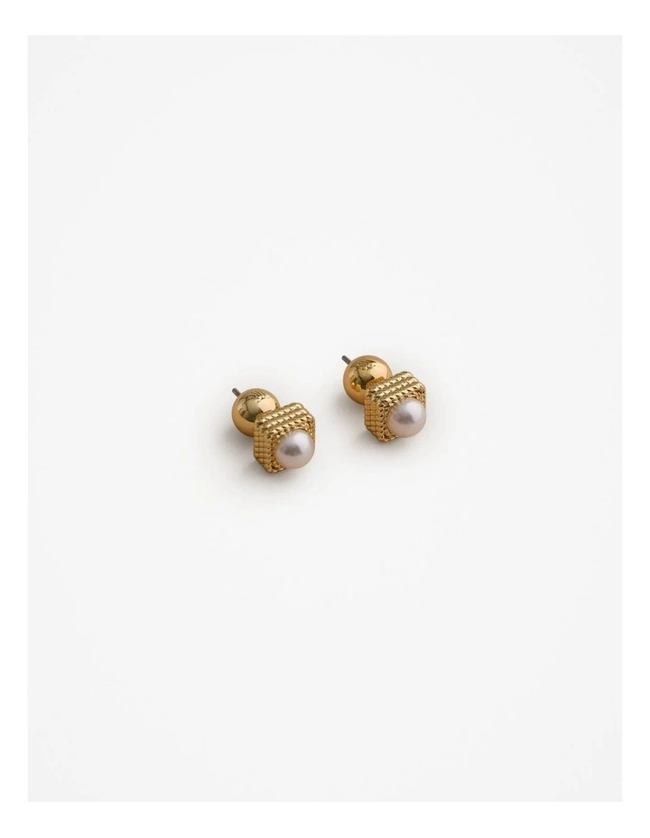 Kembla Pearl Stud Earrings in Gold image 1