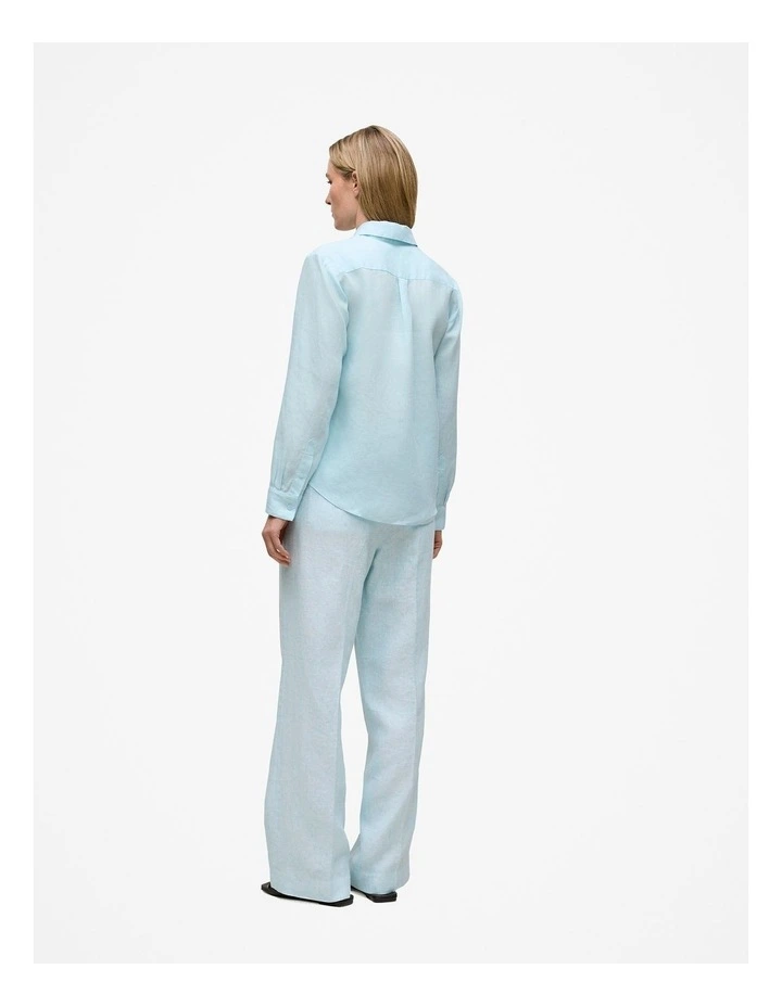 Linen Classic Shirt in Pastel Blue image 4