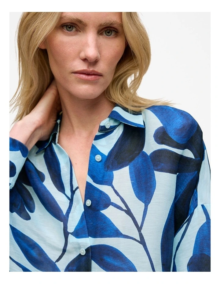 Marea Linen Silk Resort Shirt in Pastel Blue image 4