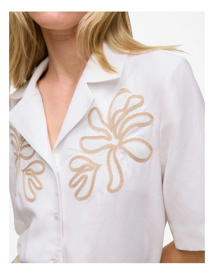 Marea Embroidered Short Sleeve Shirt in White image 4