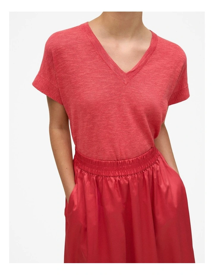 Linen Cotton Relaxed V Neck T-shirt in Crimson image 3