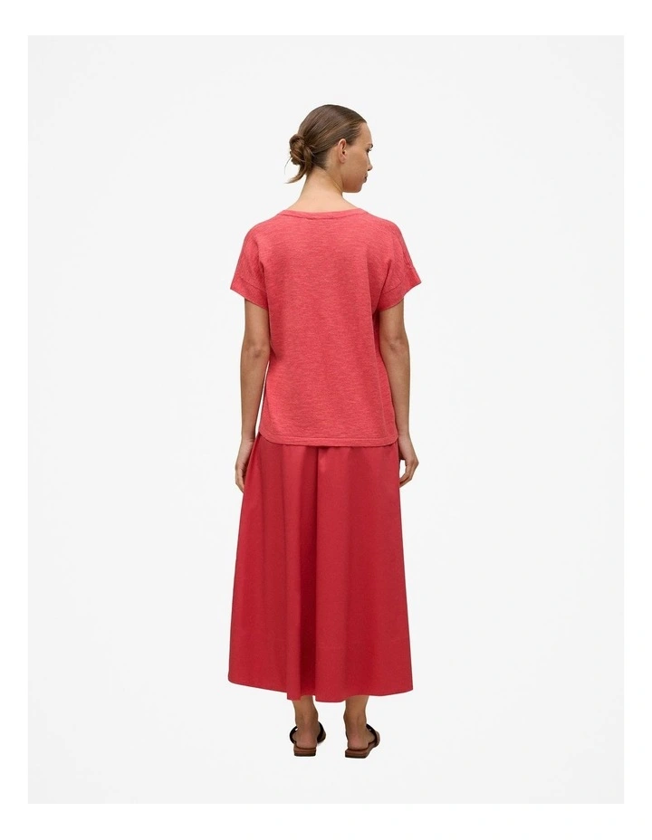 Linen Cotton Relaxed V Neck T-shirt in Crimson image 5