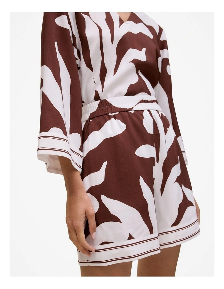 Wakame Border Stripe Relaxed Short in Espresso Brown image 4