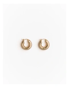 Lutra Huggie Earrings in Tahini