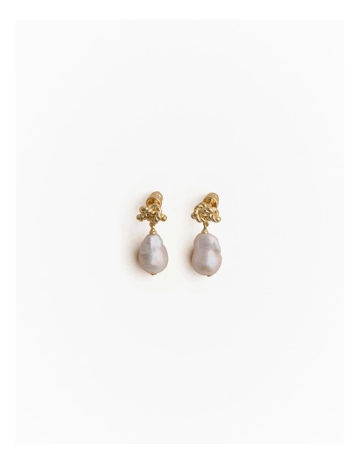 Dolina Pearl Stud Earrings in Gold image 1