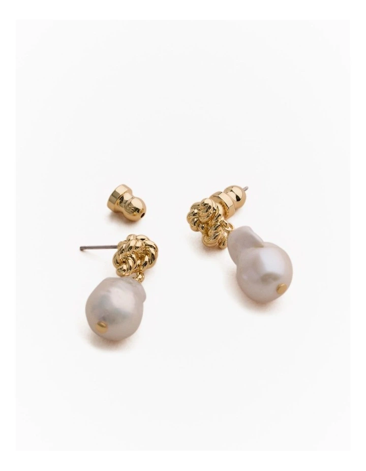 Dolina Pearl Stud Earrings in Gold image 3