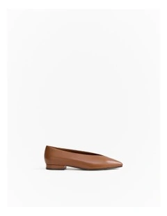 Cendre Flat in Dark Camel