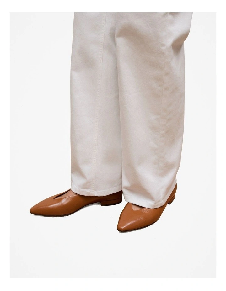 Cendre Flat in Dark Camel image 2