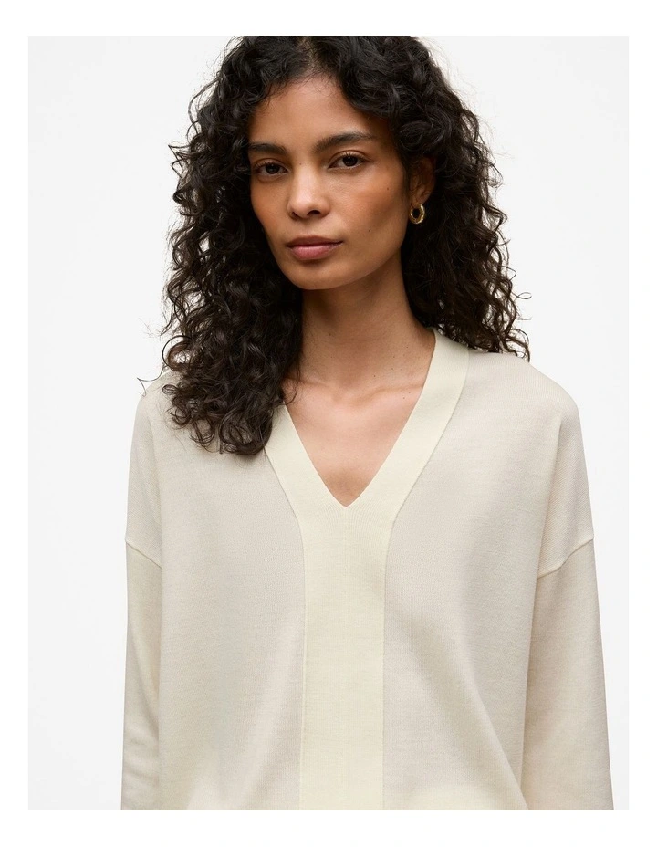 Merino V Neck Knit in Ivory image 3