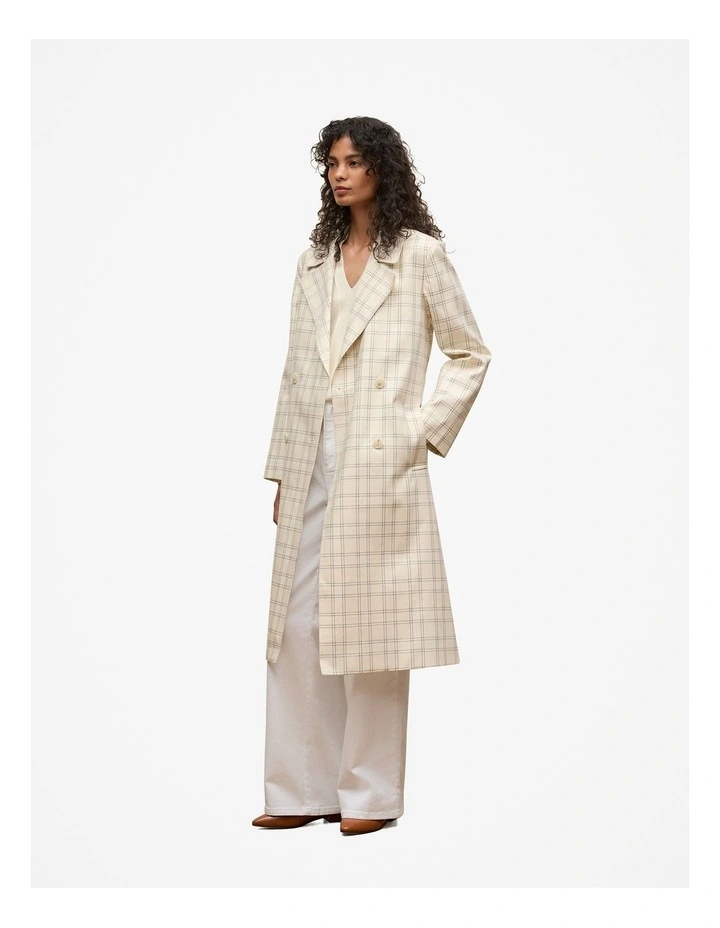 Merino V Neck Knit in Ivory image 4