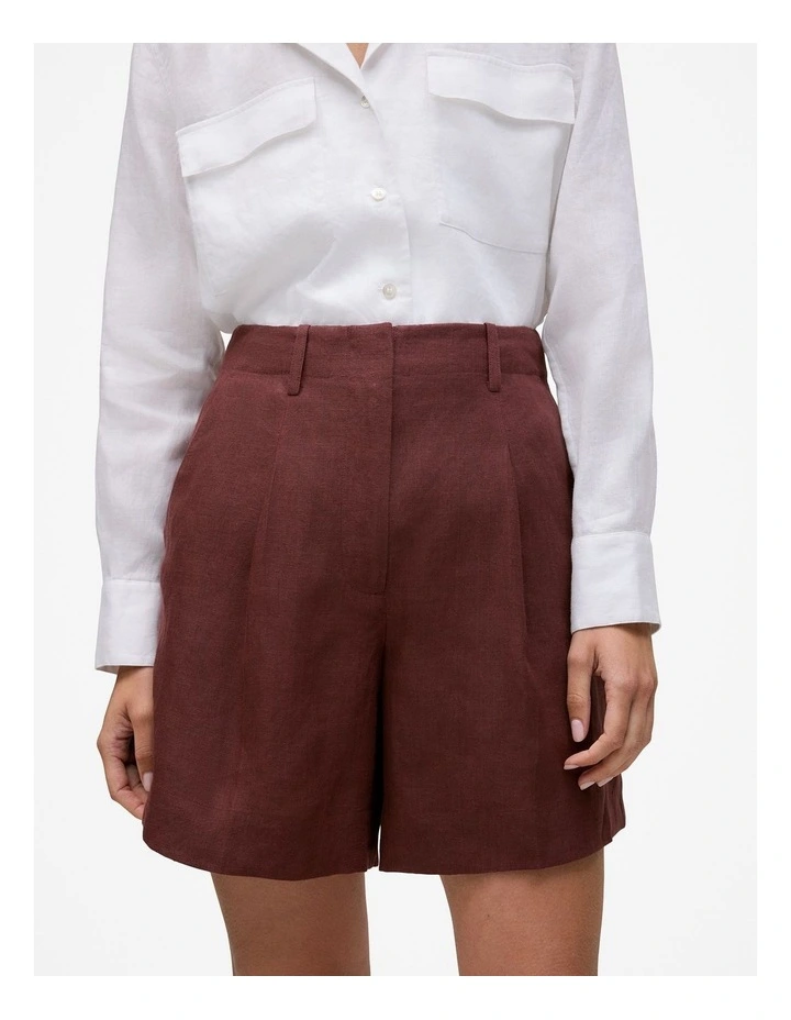 Delave Linen Tailored Short in Espresso image 3