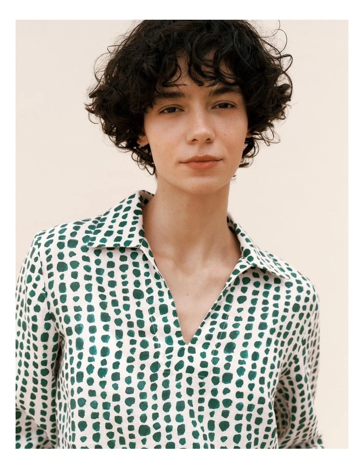 Brush Spot Linen Popover Shirt in True Green image 1