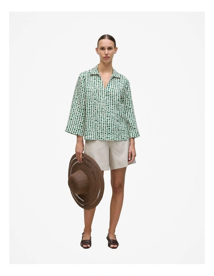 Brush Spot Linen Popover Shirt in True Green image 3