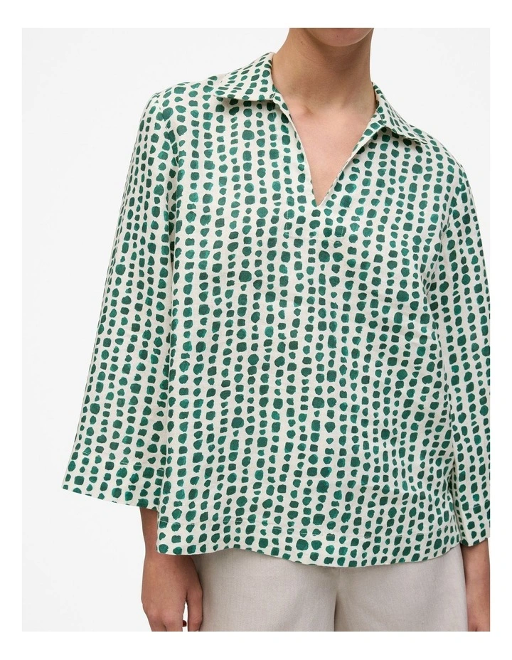 Brush Spot Linen Popover Shirt in True Green image 4