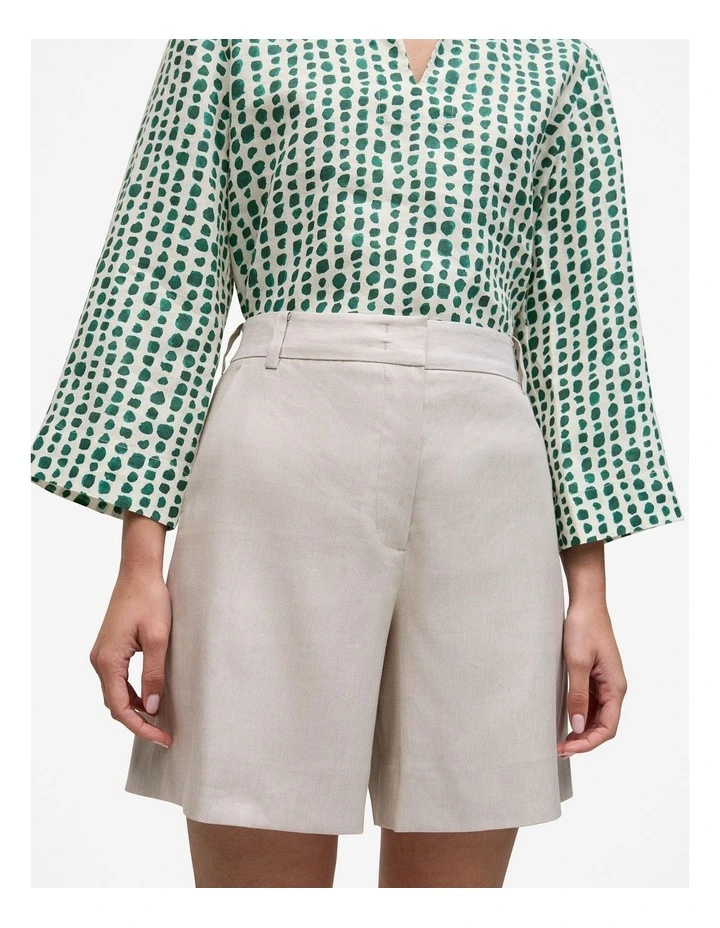 Yarn Dyed Linen Blend Tailored Shorts in Flax image 4