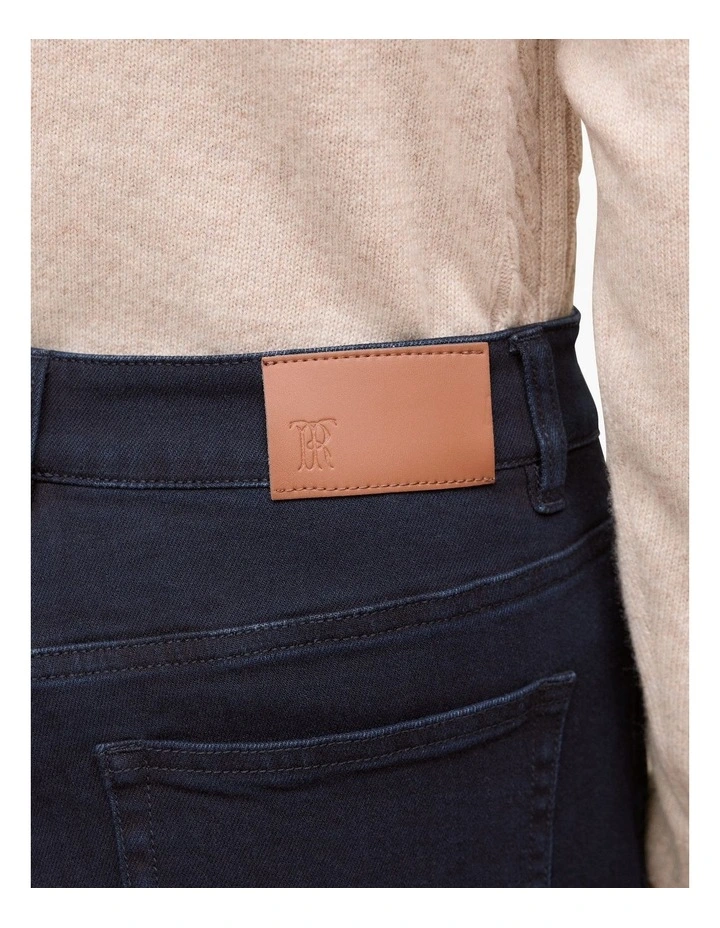 Boyfriend Jean in Blue Black image 3