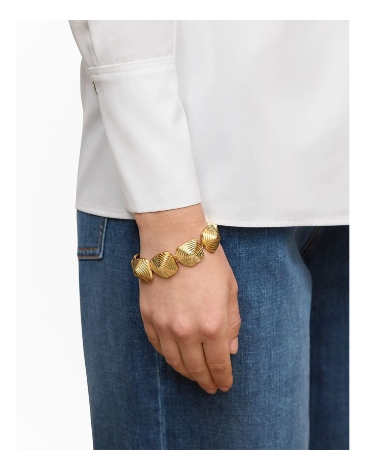 Maelis Bracelet in Soft Gold image 2