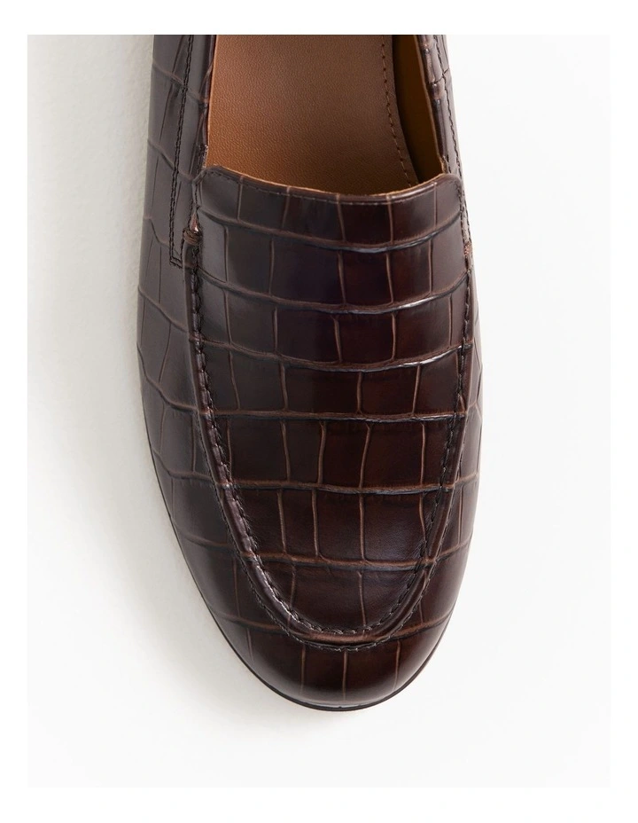 Caela Loafer in Chocolate image 4