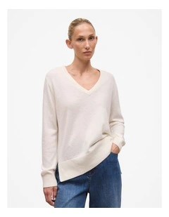 Cashmere Relaxed V-neck in Ivory