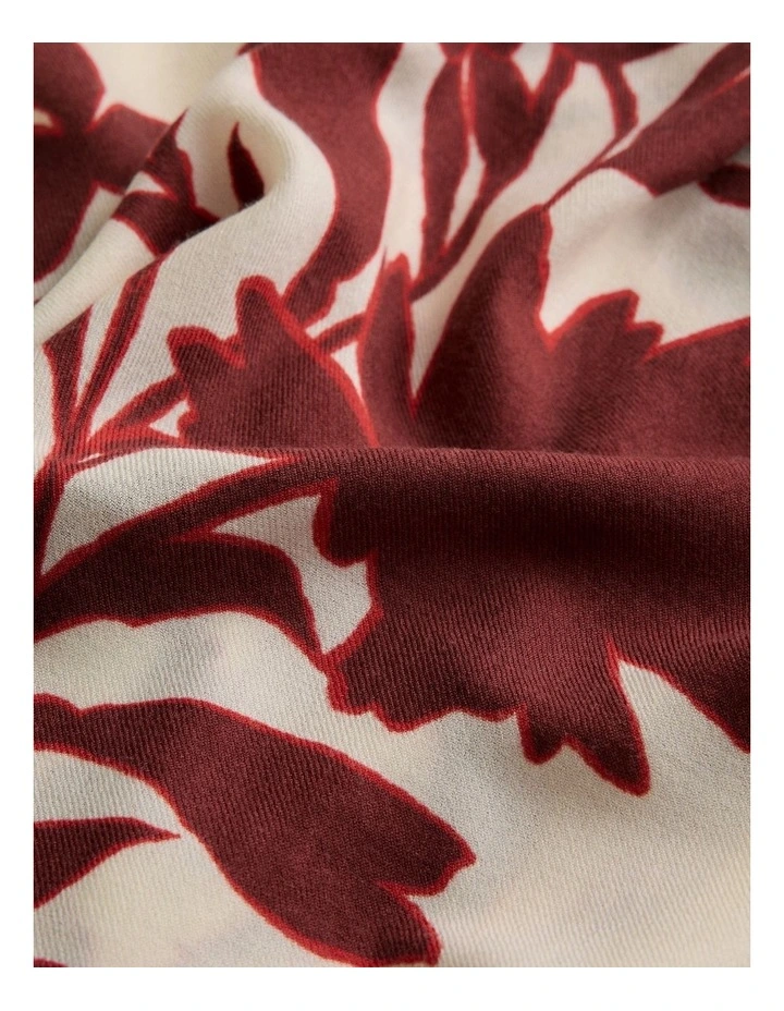 Roselle Fine Wool Scarf in Red Mahogany image 3