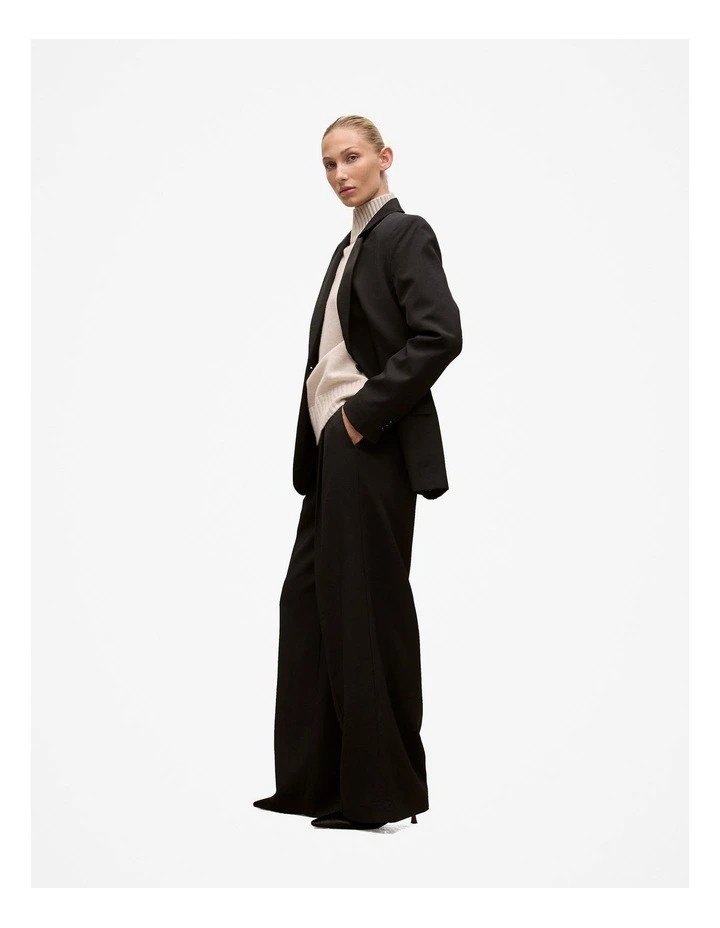 Soft Classic Blazer in Black image 4