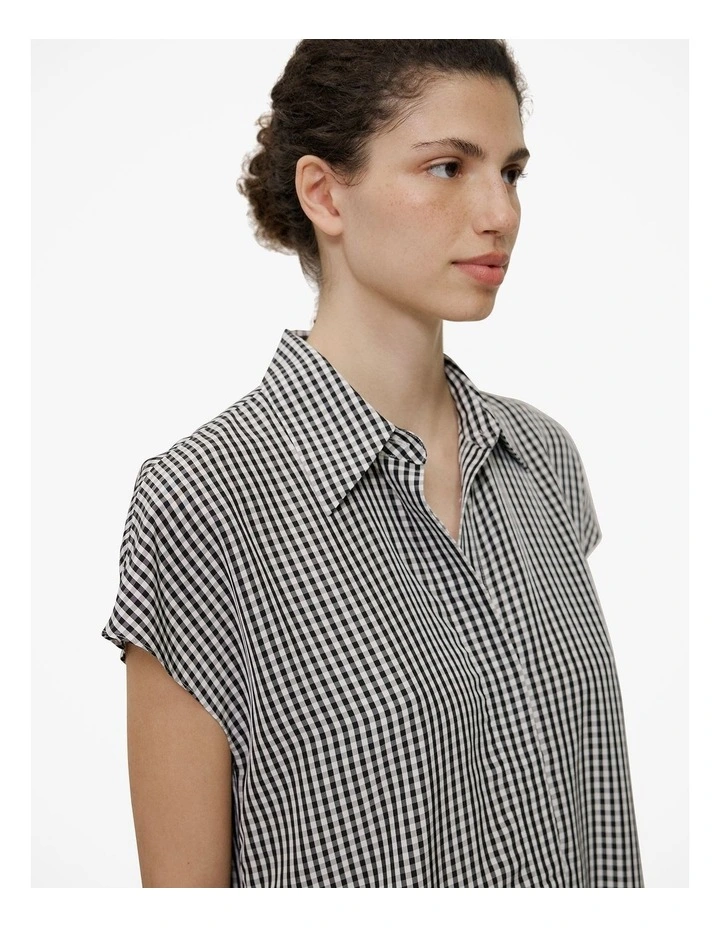 Gingham Short Sleeve Shirt in Black image 3