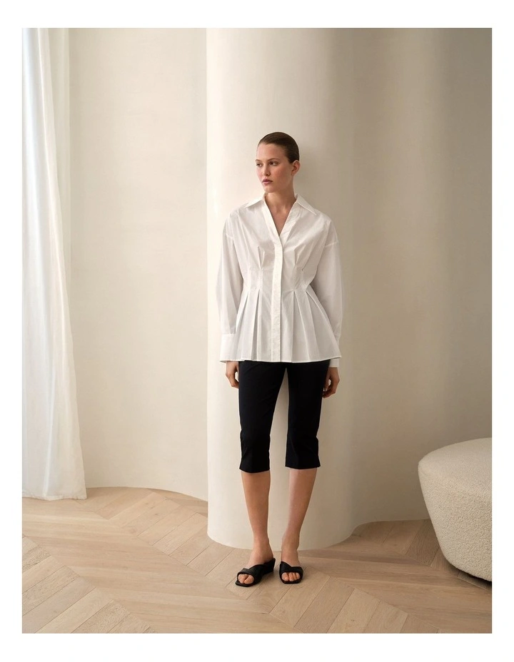 Bi-stretch Capri Pant in Black image 2